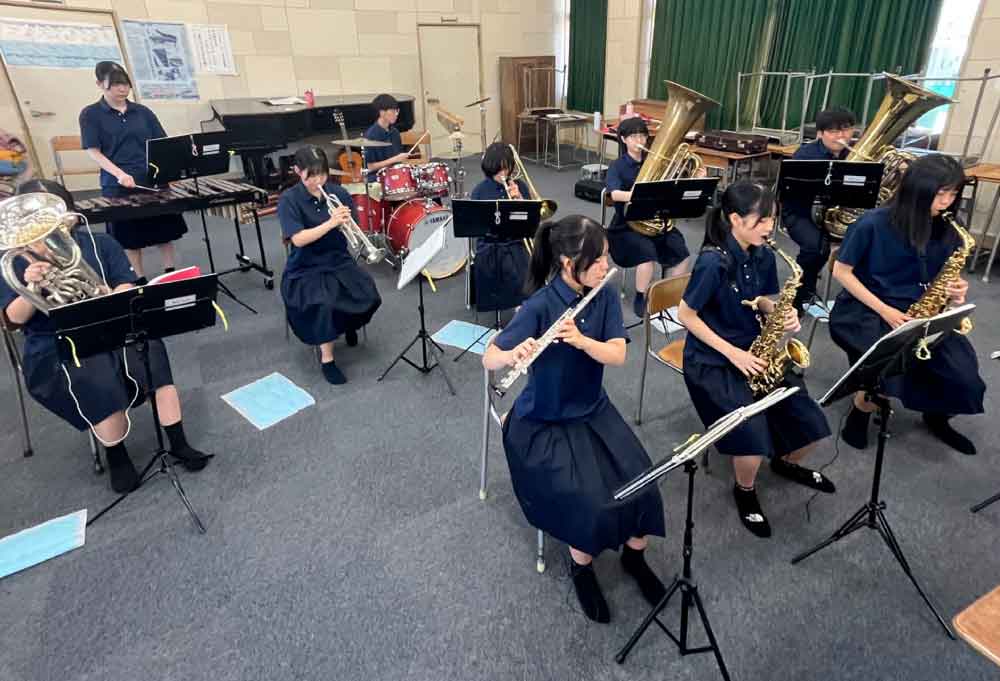 山梨県立山梨高等学校